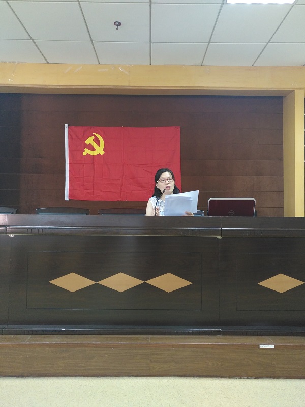 教工党员代表发言.jpg