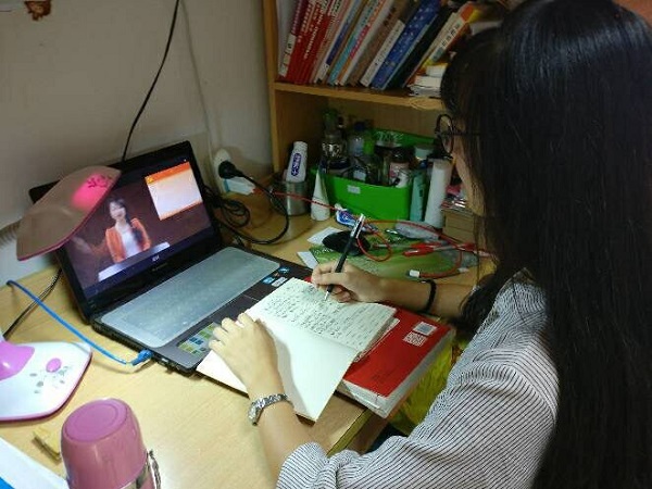 学生党员移动客户端自主学习3.jpg