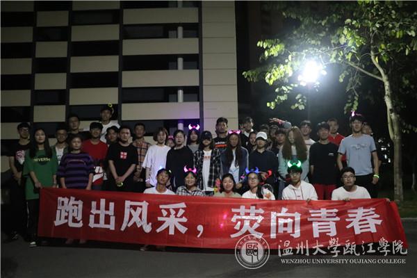 结束合照.jpg
