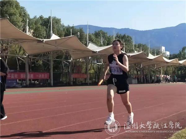 400米接力.jpg