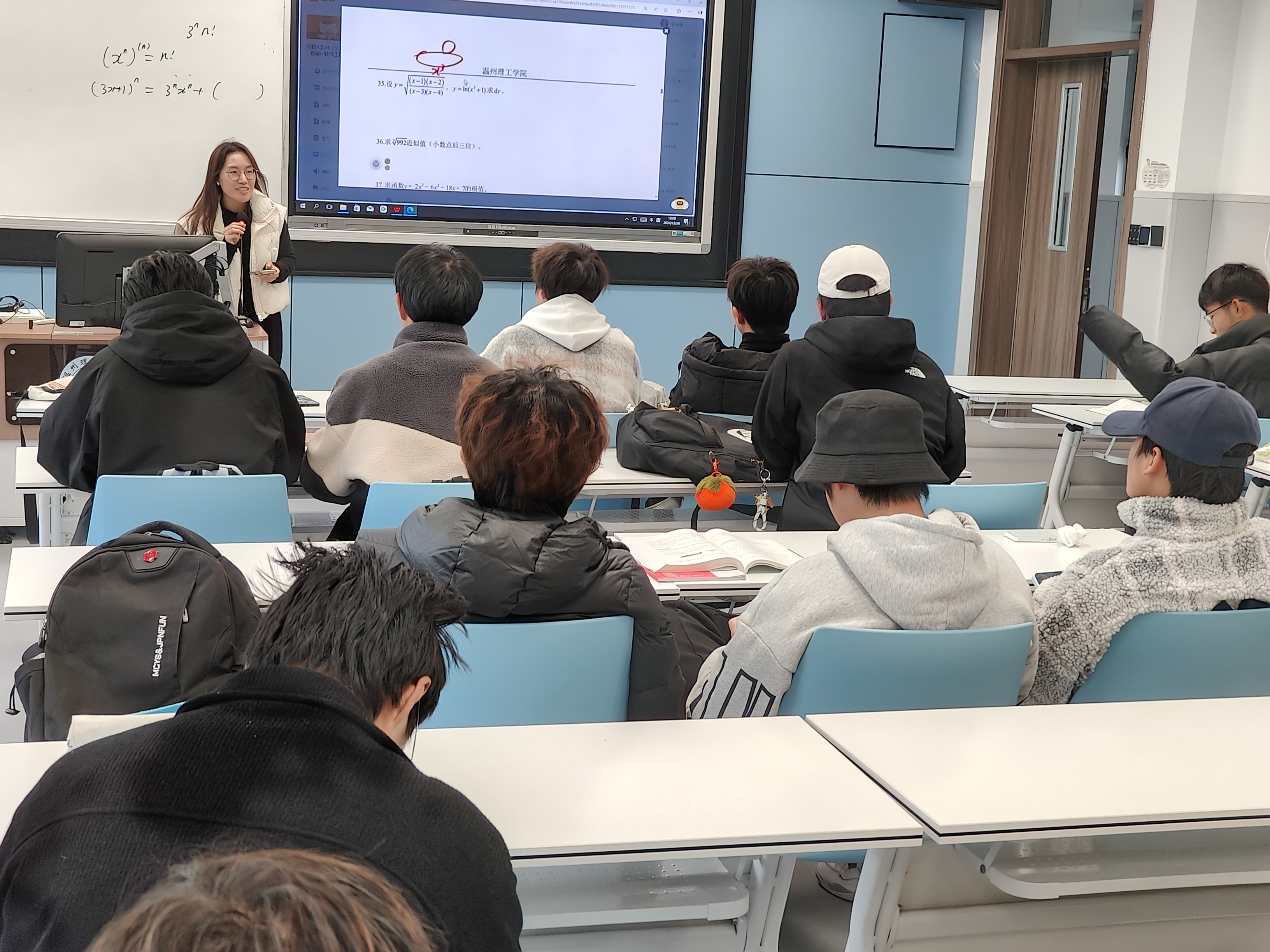 主题班会2.jpg