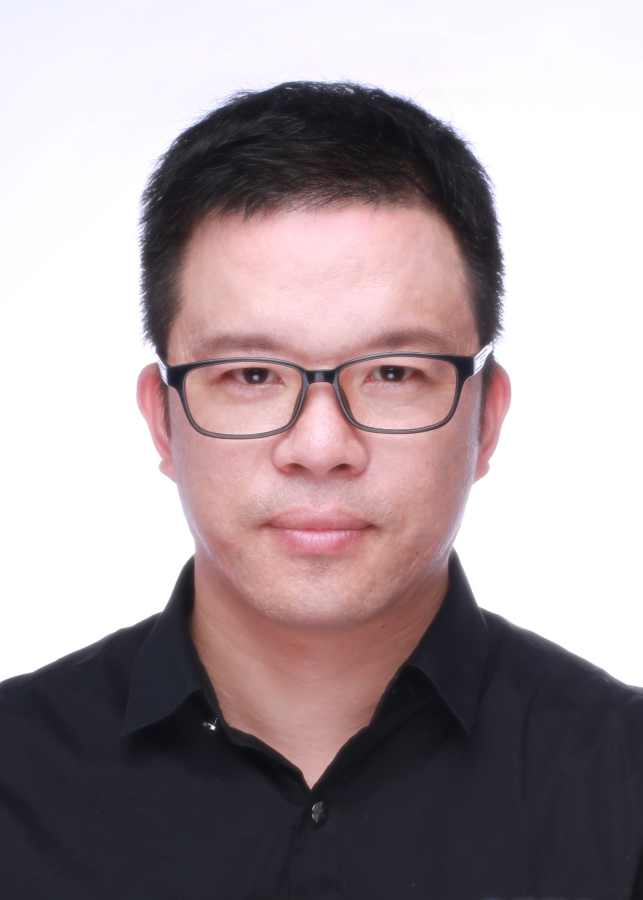 郑向阳.jpg